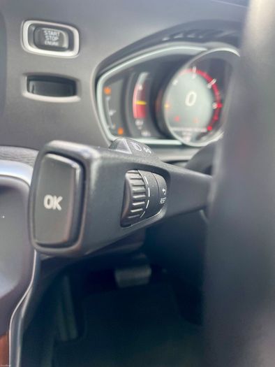 Volvo V40 2018