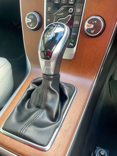 Volvo V40 2018