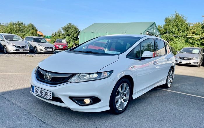 Honda Jade 2015