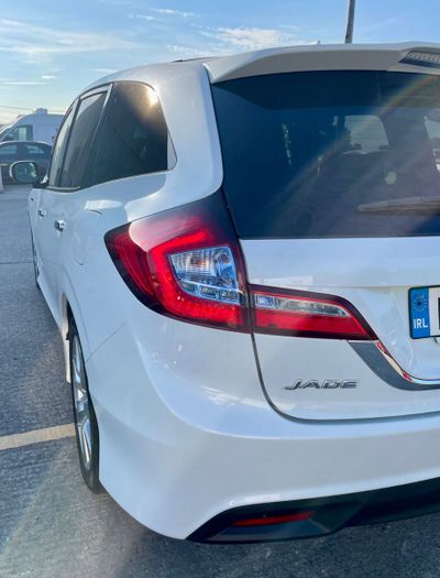 Honda Jade 2015
