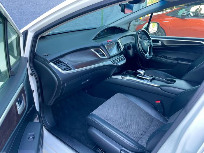 Honda Jade 2016