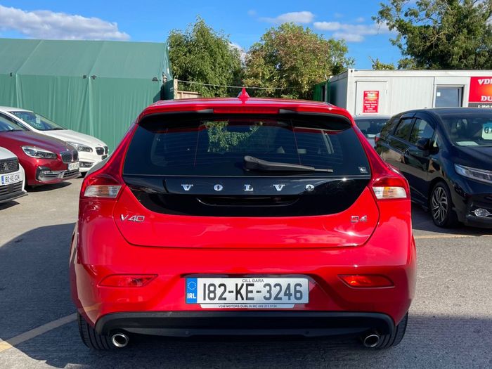 Volvo V40 2018