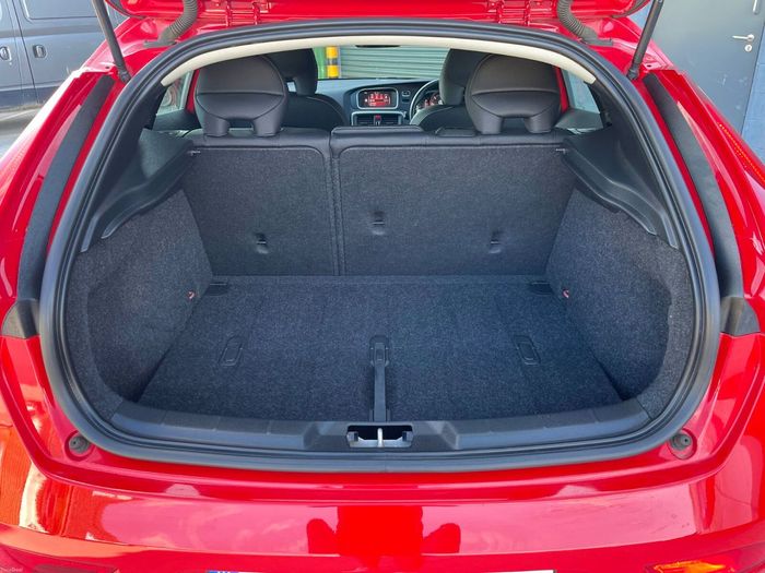 Volvo V40 2018
