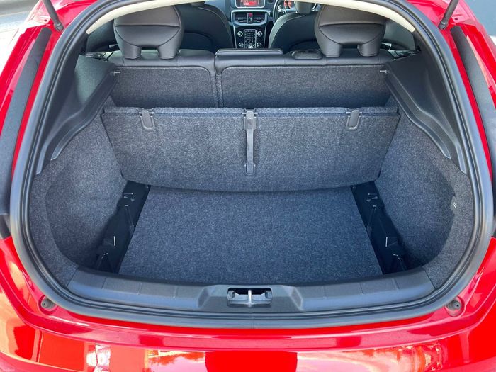 Volvo V40 2018
