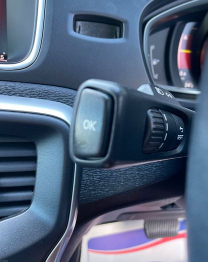 Volvo V40 2018