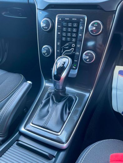 Volvo V40 2018