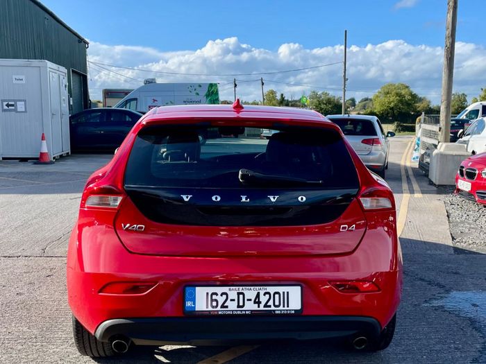 Volvo V40 2016