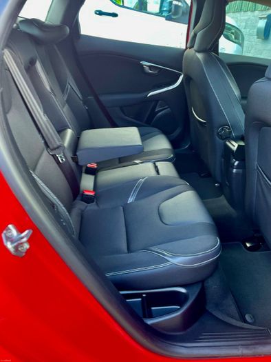Volvo V40 2016