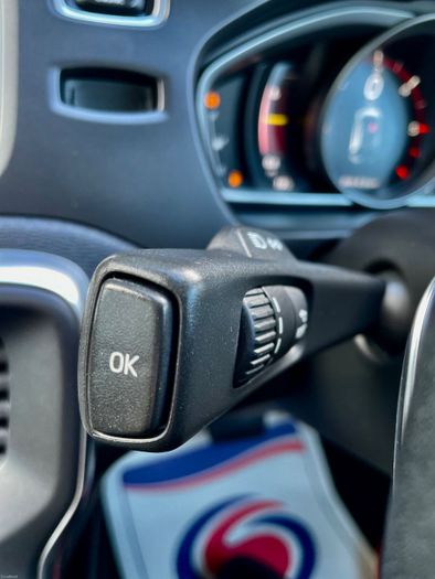 Volvo V40 2016