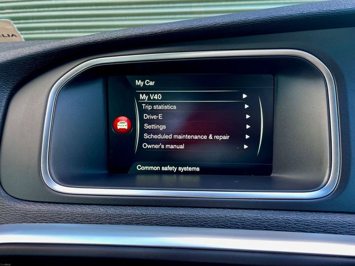 Volvo V40 2016