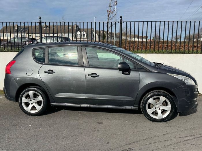 Peugeot 3008 2011