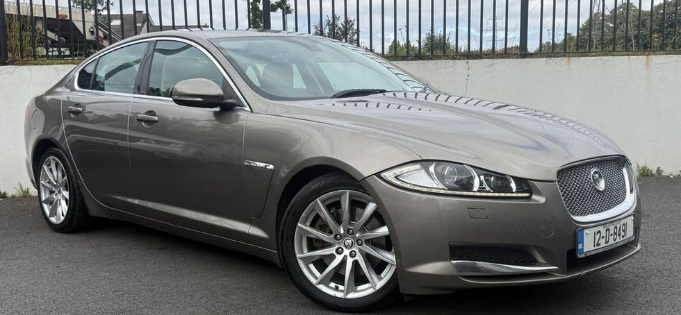 Jaguar XF 2012