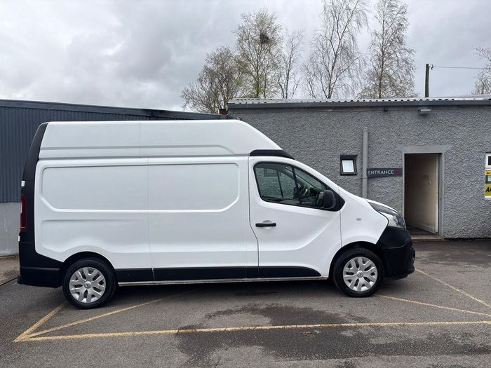 Nissan NV300 2019