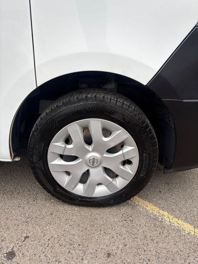 Nissan NV300 2019