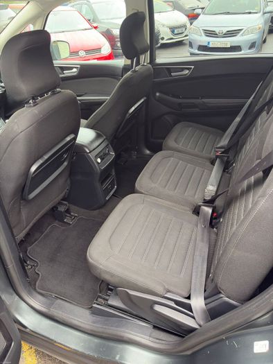 Ford Galaxy 2016