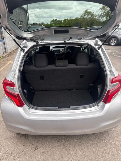 Toyota Vitz 2016