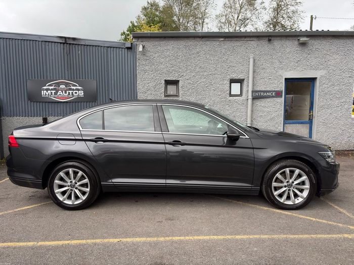 Volkswagen Passat 2022