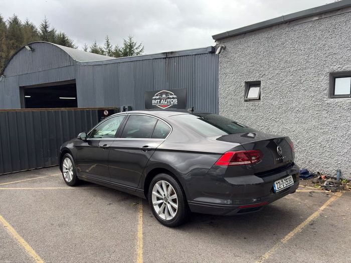 Volkswagen Passat 2022