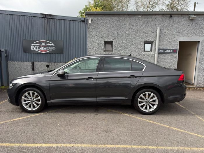 Volkswagen Passat 2022