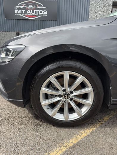 Volkswagen Passat 2022
