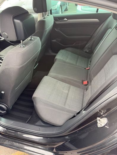 Volkswagen Passat 2022