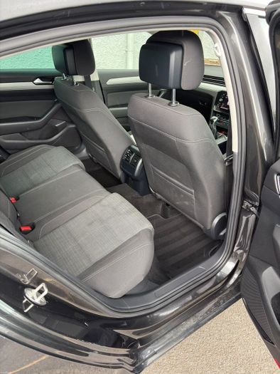 Volkswagen Passat 2022