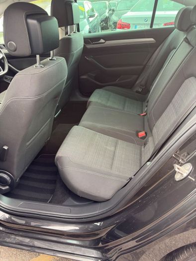 Volkswagen Passat 2022