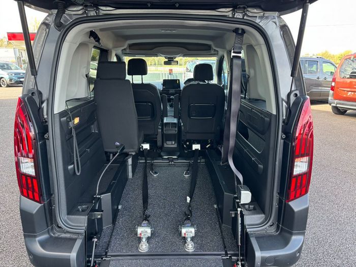 Peugeot Rifter 2023