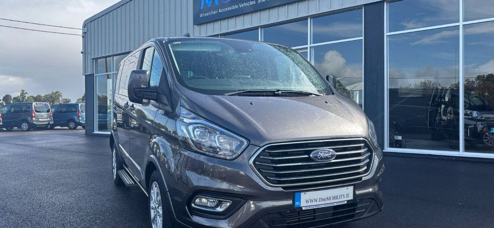 Ford Tourneo Custom 2021