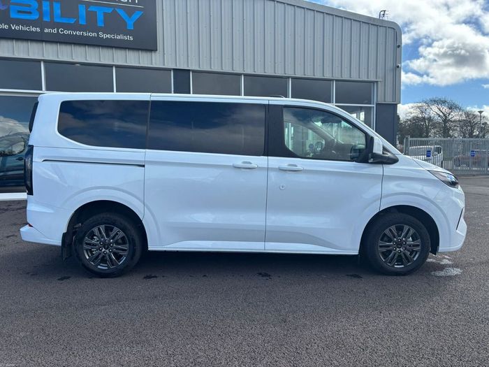 Ford Tourneo Custom 2026