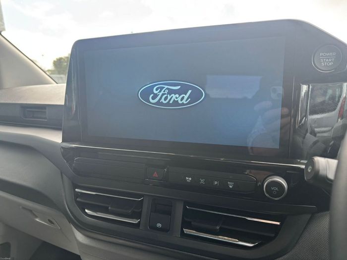 Ford Tourneo Custom 2026