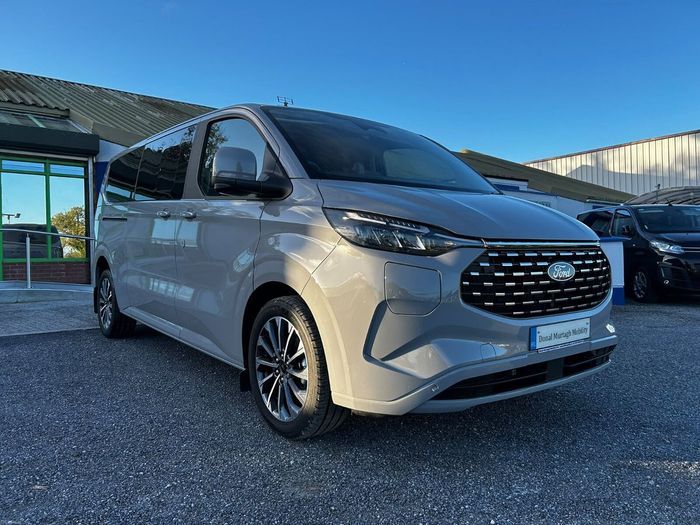 Ford Tourneo Custom 2027