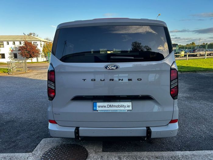 Ford Tourneo Custom 2027