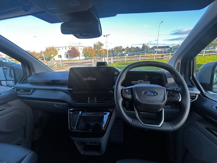 Ford Tourneo Custom 2027