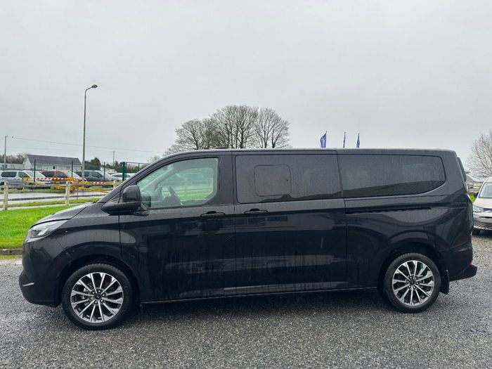 Ford Tourneo Custom 2027