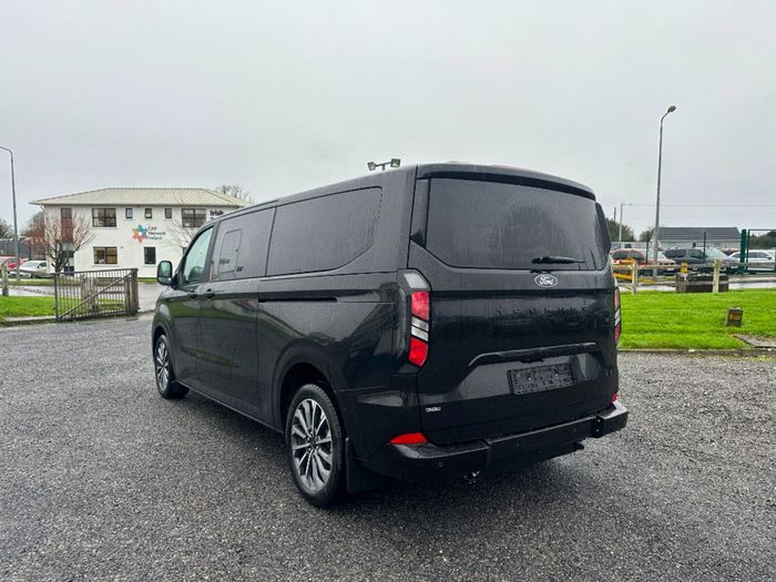 Ford Tourneo Custom 2027