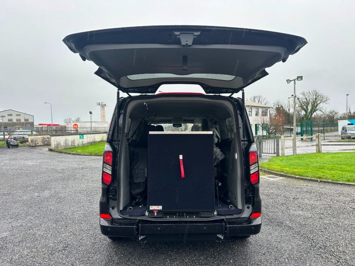 Ford Tourneo Custom 2027