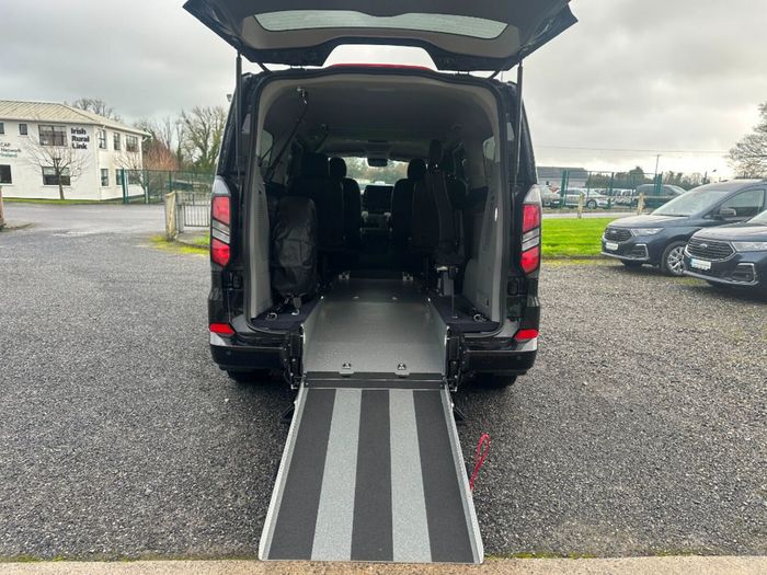 Ford Tourneo Custom 2027