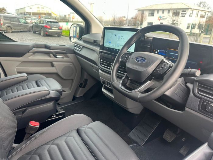 Ford Tourneo Custom 2027