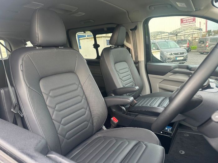 Ford Tourneo Custom 2027