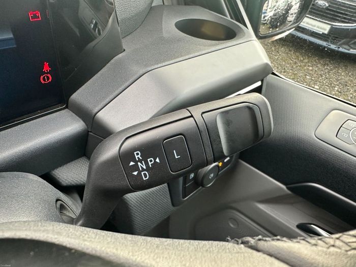 Ford Tourneo Custom 2027