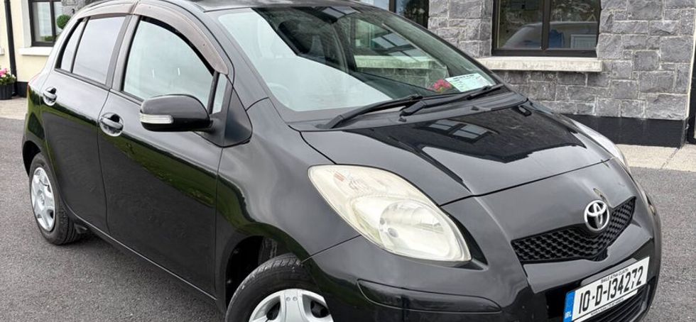Toyota Vitz 2010