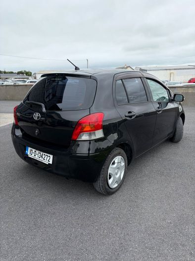 Toyota Vitz 2010