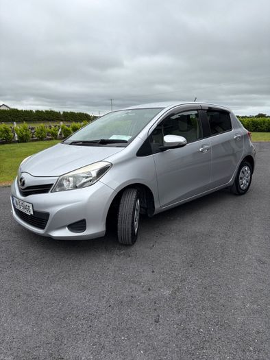 Toyota Vitz 2014