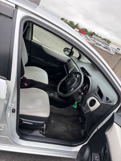 Toyota Vitz 2014