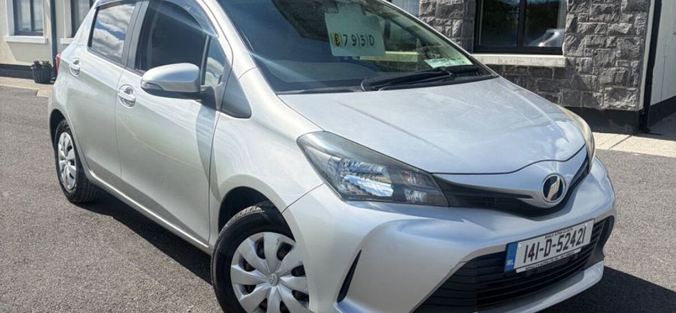 Toyota Vitz 2014