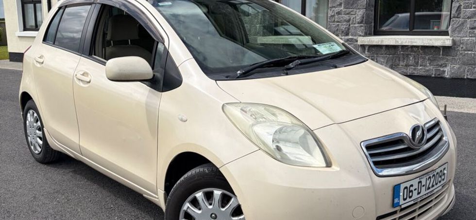 Toyota Vitz 2006