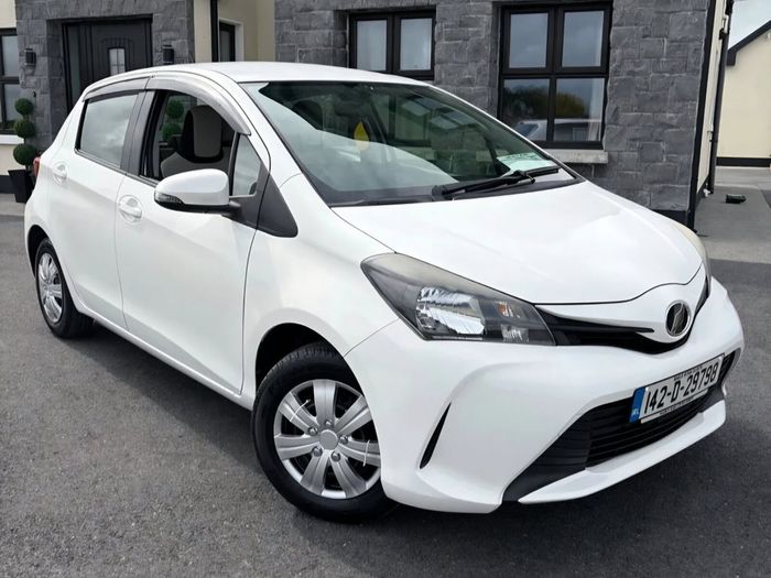 Toyota Vitz 2014