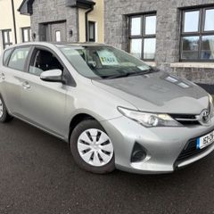 Toyota Auris 2015