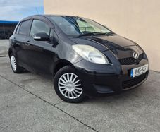 Toyota Vitz 2011